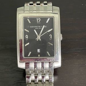 Kenneth Cole mens wrist watch with date